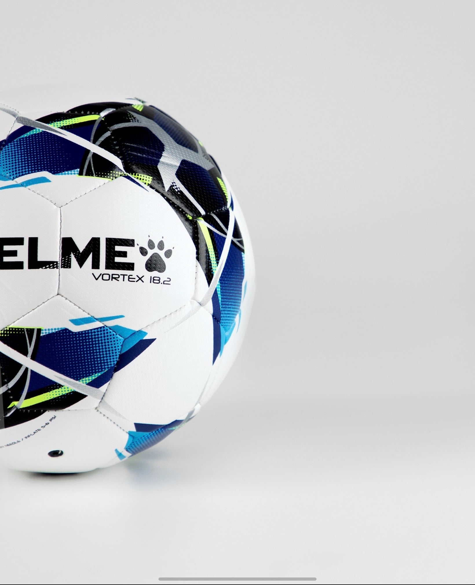 KELME Vortex 18.2 (32 Panels)